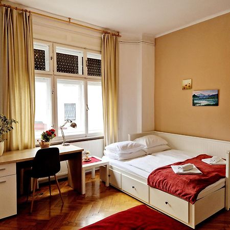 B&B Vila Teslova Любляна Екстериор снимка