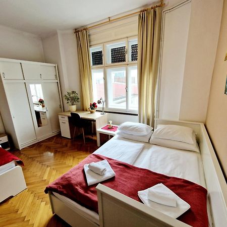 B&B Vila Teslova Любляна Екстериор снимка